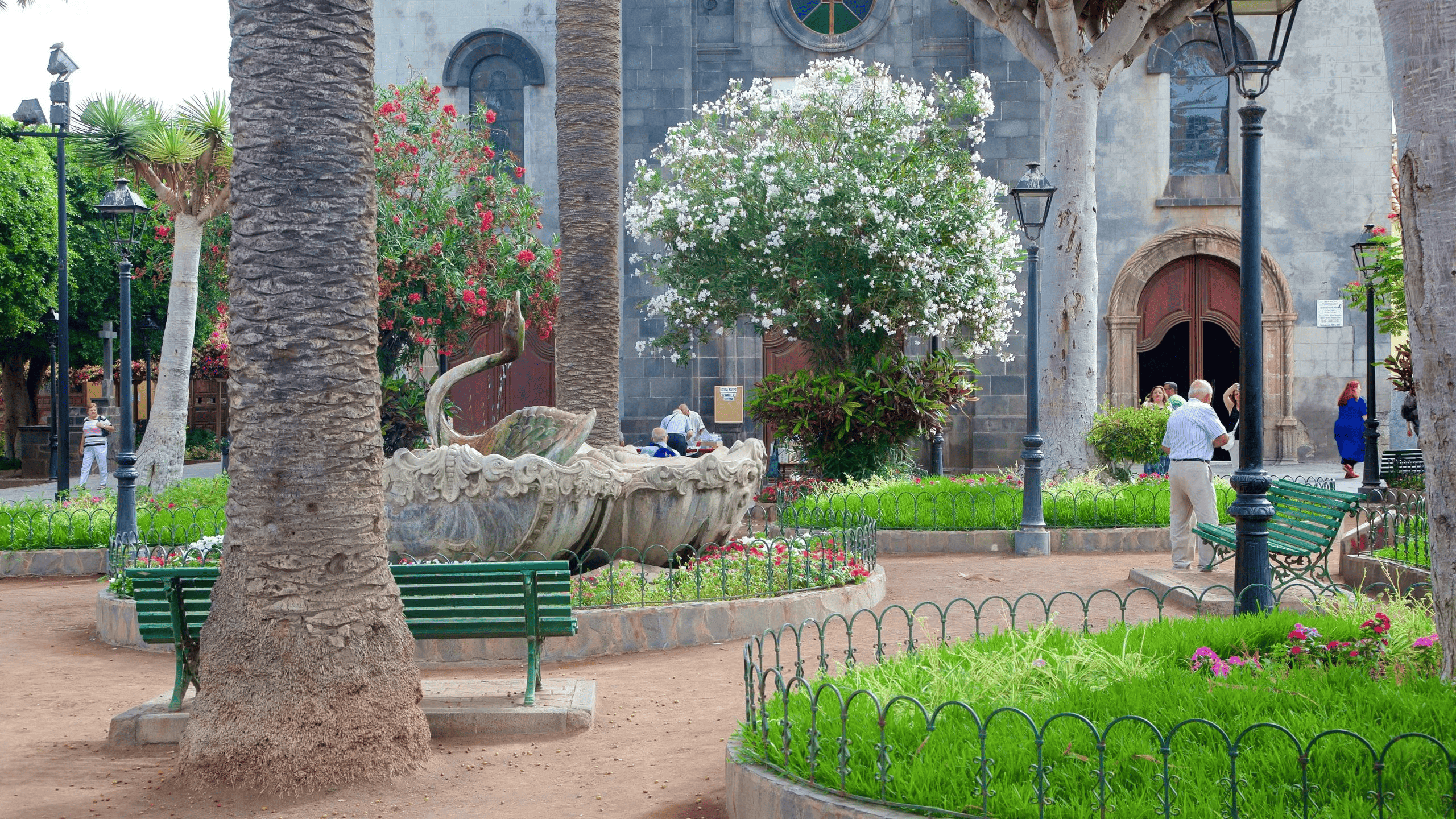 Charco Square