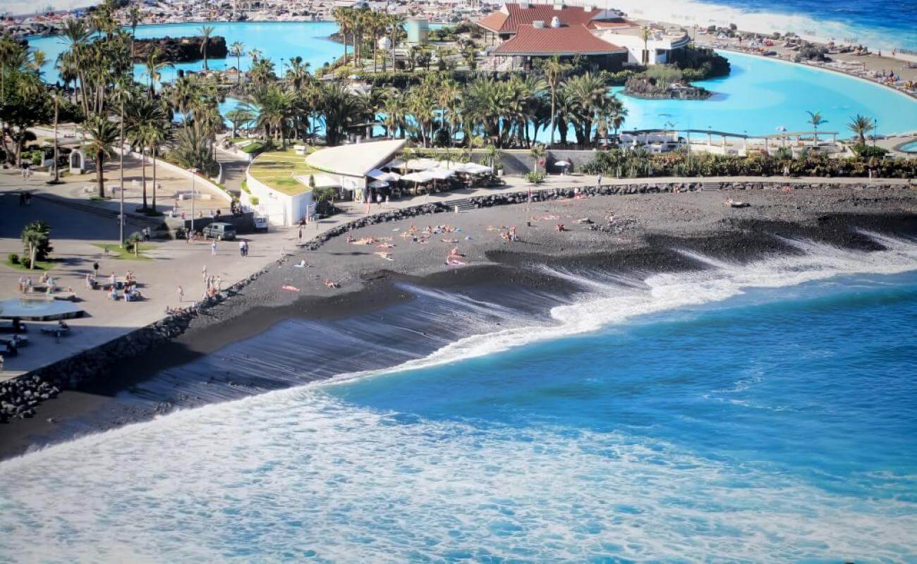 Martiánez Beach