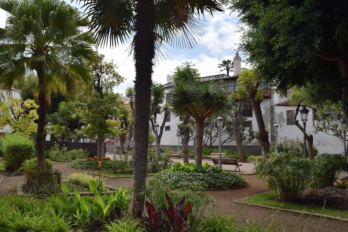 Plaza Andrés de Lorenzo Cáceres